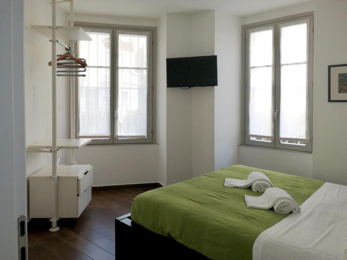 Al Molo 2 Apartment Como Bagian luar foto