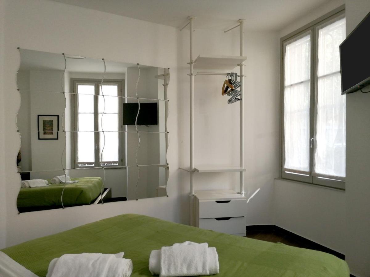 Al Molo 2 Apartment Como Bagian luar foto