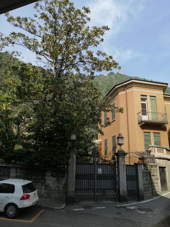 Al Molo 2 Apartment Como Bagian luar foto