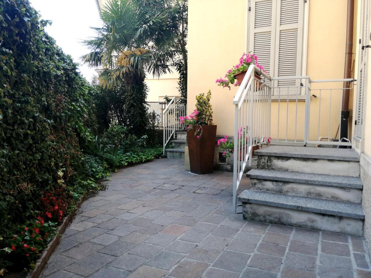 Al Molo 2 Apartment Como Bagian luar foto